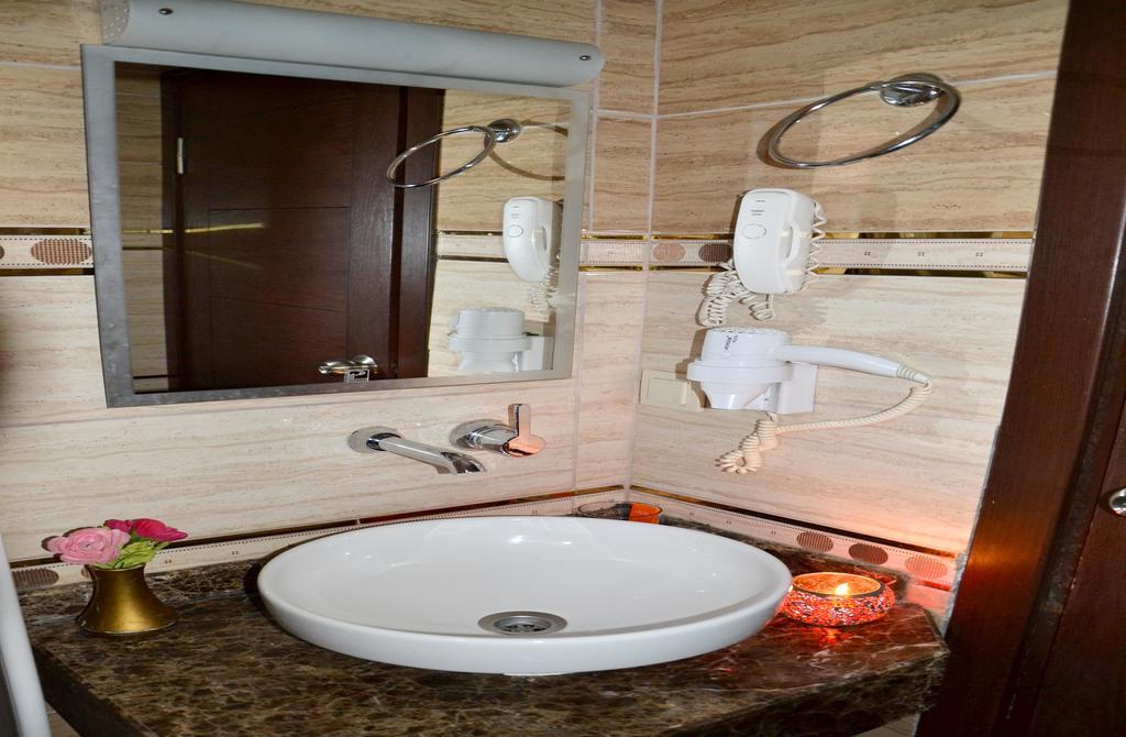 Elysion Hotel Istanbul Exterior photo